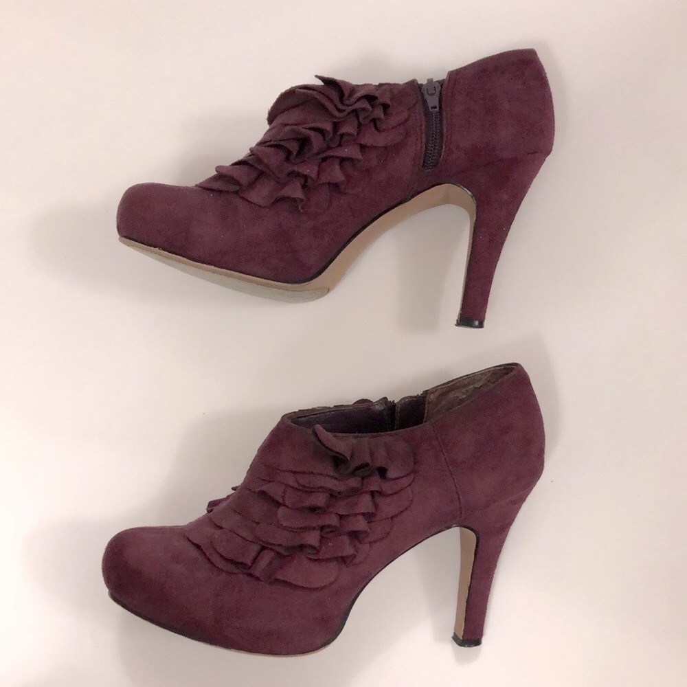 Madden Girl 9 Purple Ankle Boot Heel shoe Platform Ruffle side zipper Excellent - Picture 5 of 11